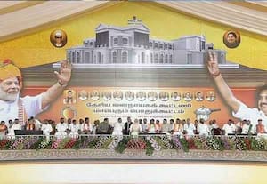 தே.ஜ., கூட்டணி பொதுக்கூட்டத்தில் பிரதமருடன் மேடையேறிய தலைவர்கள்! இதோ முழு பட்டியல்