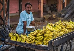  சாலையோர வியாபாரிகளுக்கு 'பி.எம்., ஸ்வநிதி கிரெடிட் கார்டு' பிரதமர் மோடி அறிமுகம் செய்தார்