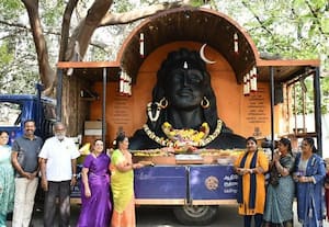  திருப்பூரில் ஆதியோகி ரதம் திரளான பக்தர்கள் தரிசனம்