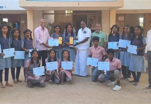  'தினமலர் - பட்டம்' இதழ் வினாடி வினா போட்டி