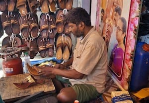  மைசூரின்  பாரம்பரிய செருப்புகளுக்கு 'மவுசு'