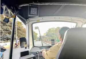 ஆட்டோ ஓட்டி மாதம் ரூ.45,000 சம்பாதிக்கும் பெண்