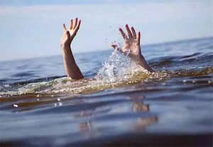 கடலில் குளித்த 3 பள்ளி மாணவர்கள் பலி!