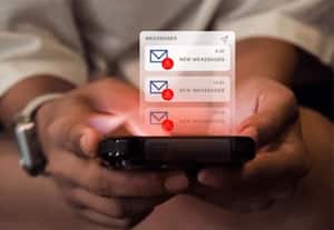  சமூக ஊடகங்கள் பயன்படுத்த எகிப்து சிறுவர்களுக்கு கட்டுப்பாடு