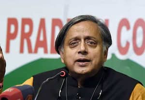 காங்கிரஸ் கூட்டத்தை மீண்டும் புறக்கணித்தார் சசி தரூர்