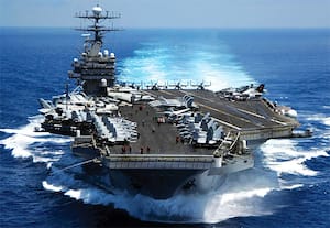 ஈரான் கடற்பகுதிக்குள் நுழைந்தன அமெரிக்க போர் கப்பல்கள்; எந்த நேரத்திலும் தாக்கலாம் என அச்சம்