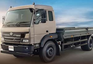  டாடாவின் 'மெகா லான்ச்' ஒரே நாளில் 17 லாரிகள் அறிமுகம்