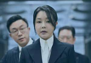 ஊழல் குற்றச்சாட்டில் தென்கொரியா முன்னாள் அதிபர் மனைவிக்கு 20 மாதம் சிறை!