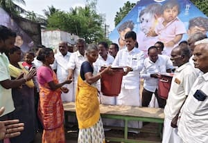  கோலியனுார் ஒன்றியத்தில் தி.மு.க., சார்பில் நலத்திட்டம்