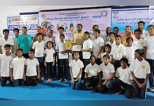  சிலம்பாட்ட விழிப்புணர்வு கலெக்டர் பாராட்டு 