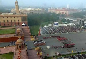 படைவீரர்கள் பாசறை திரும்பும் வண்ணமிகு விழா: டில்லியில் கோலாகலம்