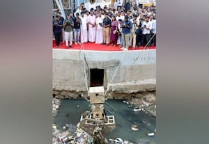  கால்வாயை சுத்தப்படுத்த 'ரோபோடிக்' இயந்திரம் கேரளாவில் புதிய முயற்சி