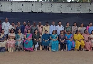  அரசு பள்ளி முன்னாள் மாணவர் சந்திப்பு