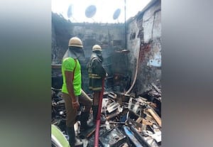  சூலூரில் டி.வி. கடையில் தீ விபத்து