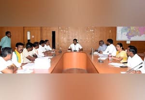  வாக்காளர் பட்டியல் திருத்தப் பணிகள் குறித்து கலெக்டர் ஆலோசனை