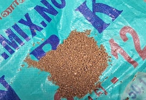  அரசு உரத்தில் கலப்படம் என புகார்