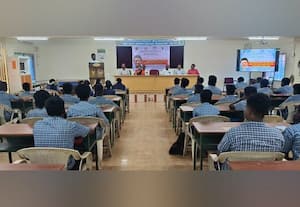  அரசு பள்ளி மாணவர்களுக்கு திறன் மேம்பாட்டு பயிற்சி