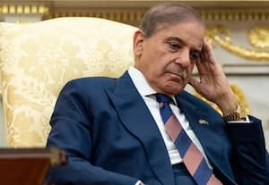 பணம் கேட்டு உலகம் முழுவதும் யாசகம் கேட்பது அவமானமாக இருக்கிறது; பாகிஸ்தான் பிரதமர்