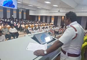  சாலை பாதுகாப்பு விழிப்புணர்வு