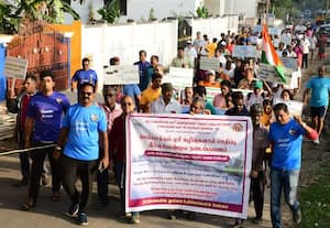  செம்பாக்கம் ஏரியை பாதுகாக்க வலியுறுத்தி நடைபயணம்