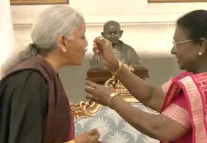 மத்திய பட்ஜெட் இன்று தாக்கல்; ஜனாதிபதி திரவுபதி முர்முவுடன் நிர்மலா சந்திப்பு