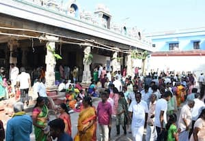  தைப்பூச திருவிழா கோலாகலம் பறவை காவடி எடுத்த பக்தர்கள்