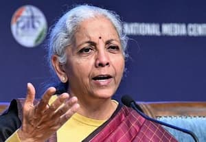 தங்கத்தின் விலையில் ஏற்படும் ஏற்ற இறக்கத்திற்கு காரணம் இதுதான்; விளக்கிய நிதியமைச்சர் நிர்மலா