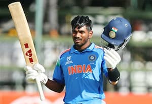 பைனலில் இளம் இந்திய அணி * 'யூத்' உலக கோப்பை கிரிக்கெட்டில்