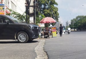 பள்ளத்தை மூட உரிய நடவடிக்கை எடுக்க வேண்டும்