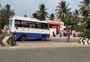  வேக தடுப்பு அமைக்க வேண்டும்