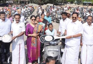  581 பயனாளிகளுக்கு ரூ.3 கோடியில் நலத்திட்ட உதவிகள் வழங்கல்