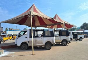  ஆட்டோ ஸ்டாண்டாக மாறிய கும்மிடி பேருந்து நிலையம்