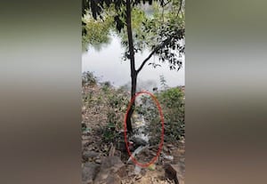  குளத்தில் குடிநீர் கலப்பு ஊராட்சி நிர்வாகம் அலட்சியம்