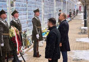 ரஷ்யாவுடனான போரில் 55,000 வீரர்களை இழந்தோம்; உக்ரைன் அதிபர் ஜெலன்ஸ்கி அதிர்ச்சி தகவல்