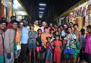  நெல்லையப்பர் கோயிலில் நரிக்குறவர் குழந்தைகள் தரிசனம்