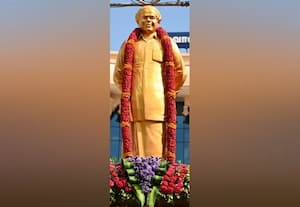  நடிகர் என்.எஸ்.கிருஷ்ணன் சிலை கலைவாணர் அரங்கில் திறப்பு