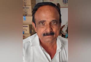 சாலை விதிகளை மதிக்காமல் வாகனங்களை ஓட்டுவதால் ﻿ விபத்து அதிகரிப்பு  டூவீலர்களில் 2க்கு மேற்பட்டோர் பயணிப்பதால் விபரீதம்