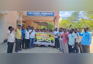  அரசு ஊழியர்கள் சங்கம் திருப்போரூரில் போராட்டம்