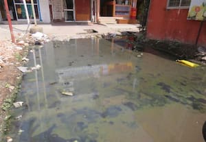  சாலையில் வழிந்தோடும் கழிவுநீர் காஞ்சியில் சுகாதார சீர்கேடு