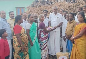  தீ விபத்தில் பாதிப்பு நிவாரண உதவி