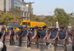 முகமது யூனுஸ் வீடு முன் போராட்டம்: வங்கதேச தேர்தல் நெருங்கும் நேரத்தில் பதற்றம்