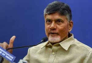 திருப்பதி லட்டுகளில் குளியலறை ரசாயனங்கள்: ஒய்.எஸ்.ஆர்.காங்., மீது சந்திரபாபு 'பகீர்'