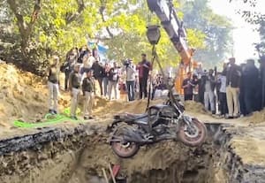  ஜல் போர்டு பள்ளத்தில் பைக்குடன் விழுந்த வாலிபர் உயிரிழப்பு