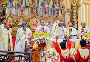  இடைக்காட்டூர் சர்ச்சில் முதல் வெள்ளி வழிபாடு