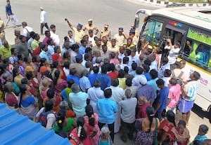  கோவில் நிலம் கையகப்படுத்தும் விவகாரம்: விவசாயிகள் 300 பேர் குவிந்து பரபரப்பு