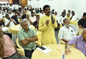  400 சதுரடி கட்டடத்துக்கு ரூ.18,000 சொத்து வரியா! தி.மு.க. கருத்து கேட்பு கூட்டத்தில் மக்கள் கேள்வி