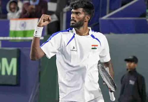 தக் ஷினேஸ்வர் வெற்றி: டேவிஸ் கோப்பை டென்னிசில்