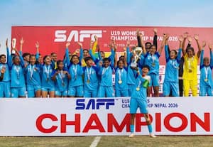 இந்திய பெண்கள் அணி சாம்பியன்: தெற்காசிய கால்பந்து தொடரில் அசத்தல்