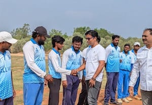  டி 20 கிரிக்கெட் லீக் போட்டி ராயல் ரேஞ்சர்ஸ், சேலஞ்சர் அணிகள் வெற்றி