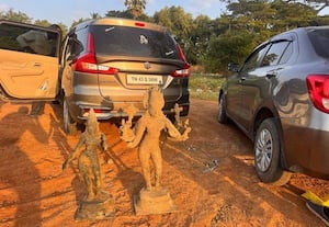  ஐம்பொன் சிலைகள் கடத்தியவர்கள் கைது